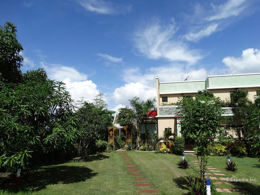 Villa De Gloria Tabalong Екстериор снимка
